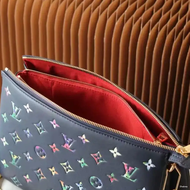 2209DJ0023 Bag LV 0522